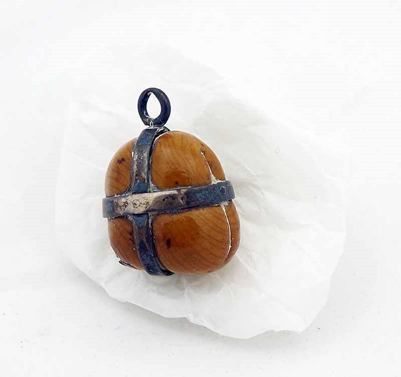 3242 charm stone (Alex Gillespie 2020).jpg 3242 charm stone (Alex Gillespie 2020).jpg