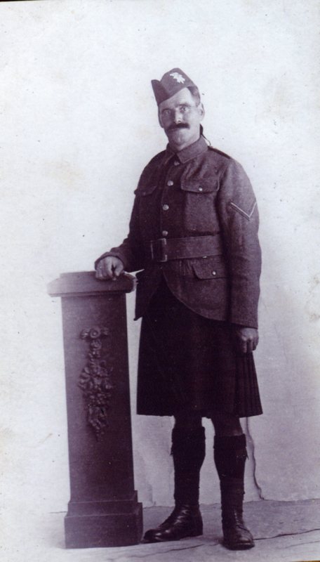 4285_John_McCallum_in_1914.jpg 4285_John_McCallum_in_1914.jpg