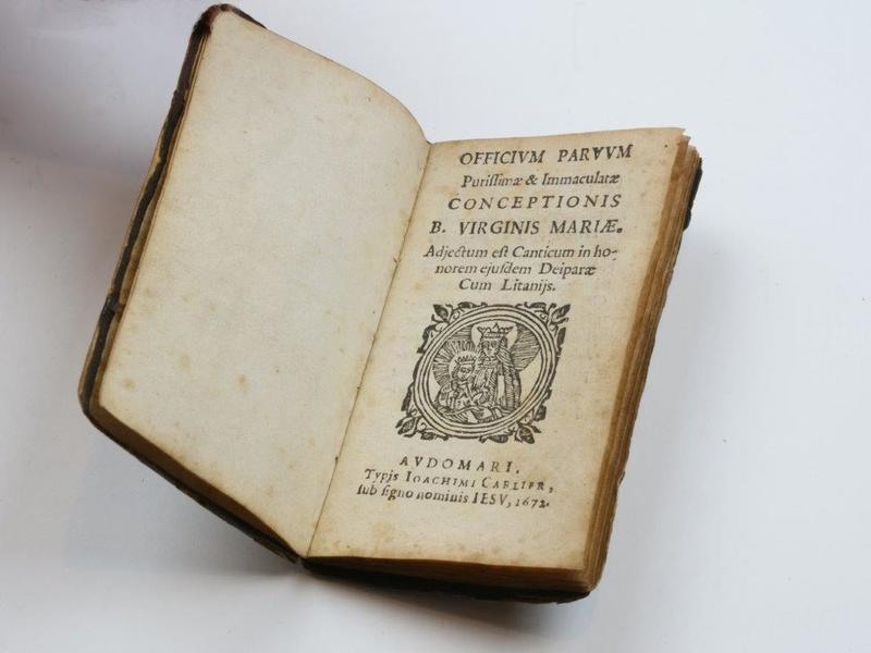 1394 Flora MacDonald prayer book (Alex Gillespie) 3.jpg 1394 Flora MacDonald prayer book (Alex Gillespie) 3.jpg