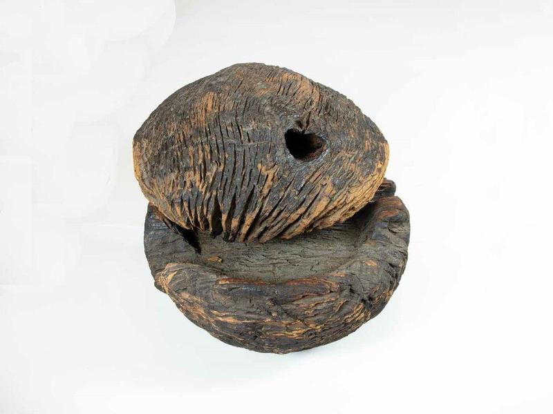 1045 Quern 2 (Ale Gillespie).jpg 1045 Quern 2 (Ale Gillespie).jpg