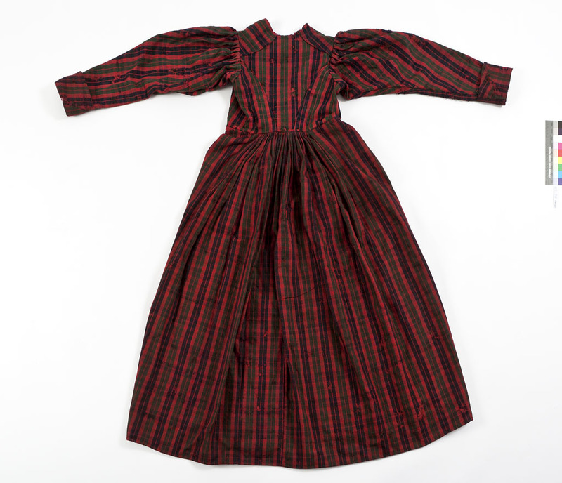 3242 Hard tartan dress (Carsten Flieger) 4.jpg 3242 Hard tartan dress (Carsten Flieger) 4.jpg