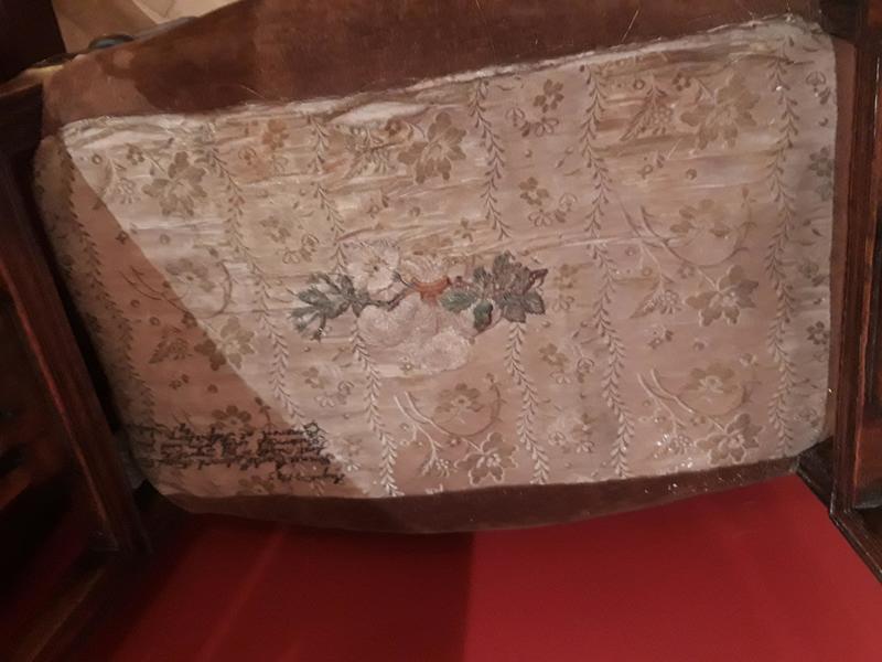1628 two sided seat 2.jpg 1628 two sided seat 2.jpg