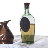 533 _ 550 Jas Young whisky bottle (Fin Macrae).tif